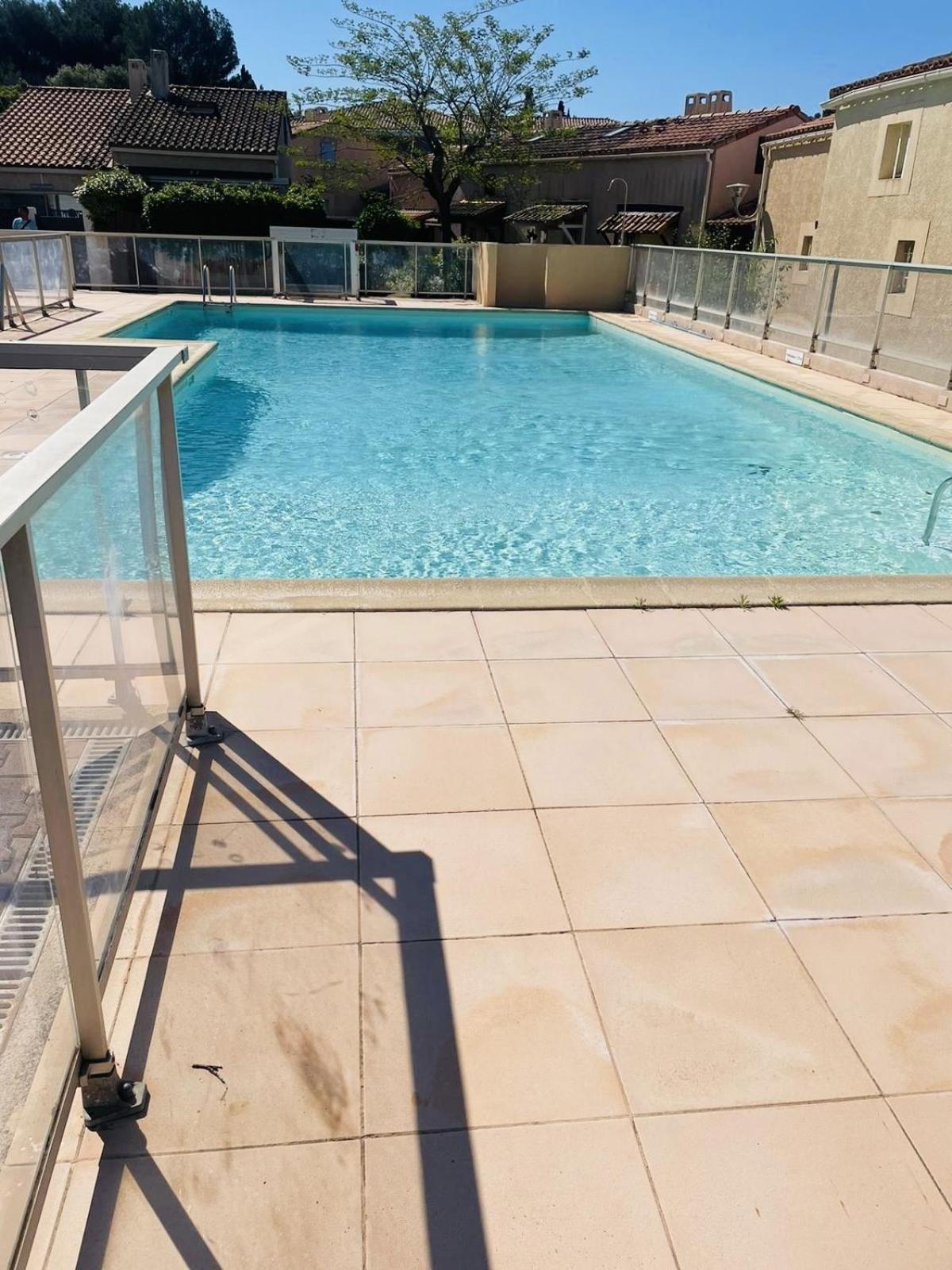 Holiday home Club Climatisee Pour 4 Personnes Avec Piscine Accessible De Mai A Septembre Sanary-sur-Mer